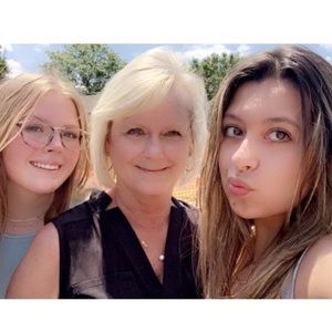 Meet your Posher, Karen